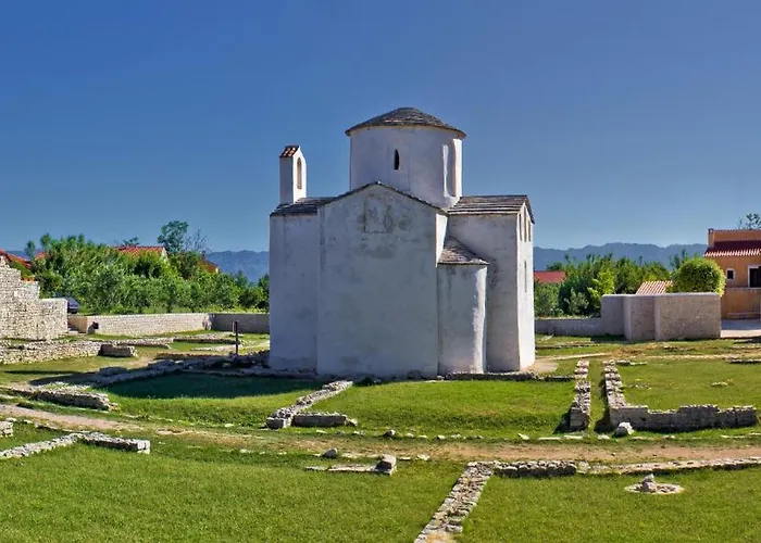 5239-1 In Hébergement de vacances *